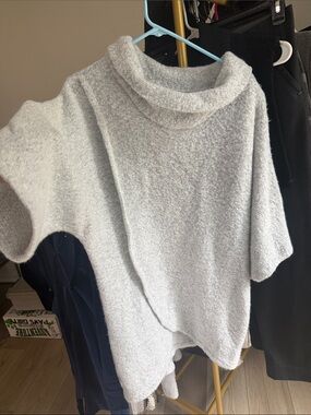 Coco + Carmen Light Gray Cowl Neck Short Sleeve Sweater